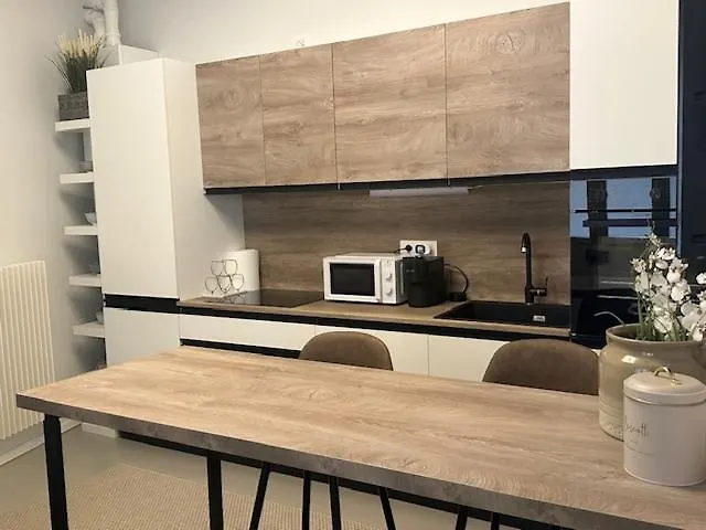 V15 Apartment-1